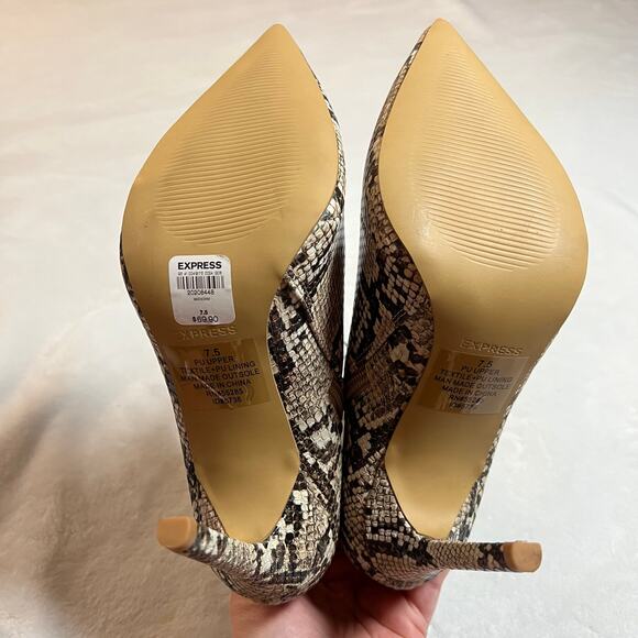 Express Snake Print Ankle Booties Size 7.5 NEW Party Neutral Holidays Date Night - Picture 8 of 9